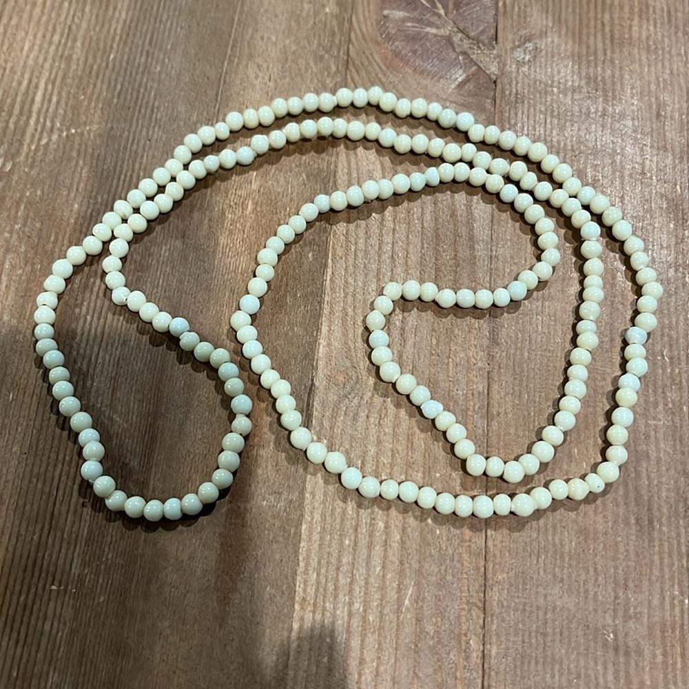 Vintage red, white and blue Beaded Necklaces Set of 6 - Picture 4 of 9